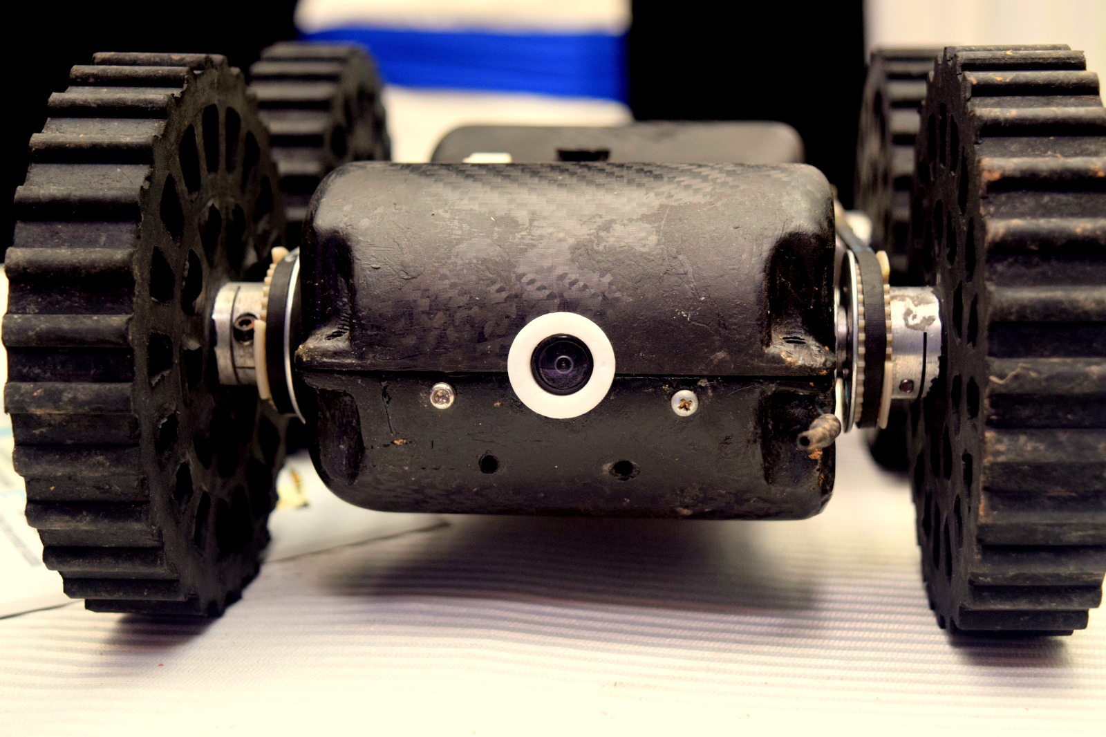 40b68fe9-14fc-4b55-963f-21ccef84d27b