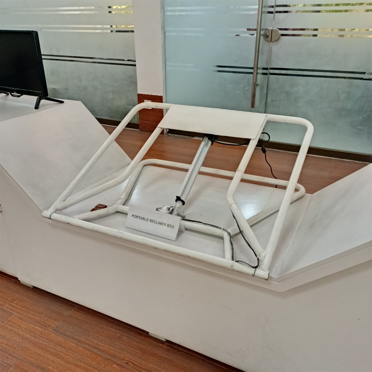alt-img-recliner-bed